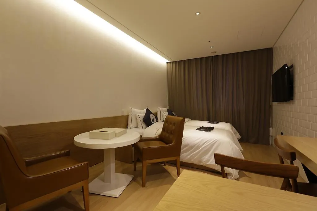 Hotel The Designers Incheon 3*,