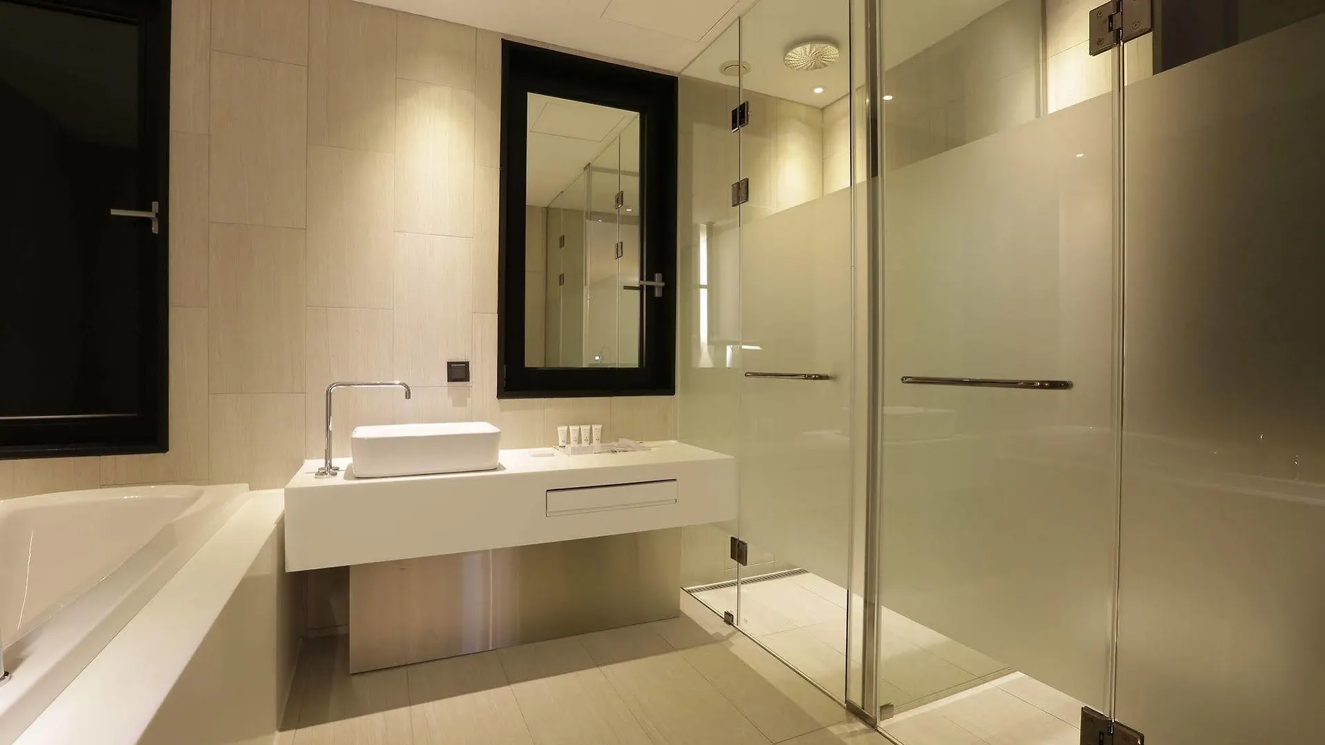 Hotel The Designers Incheon