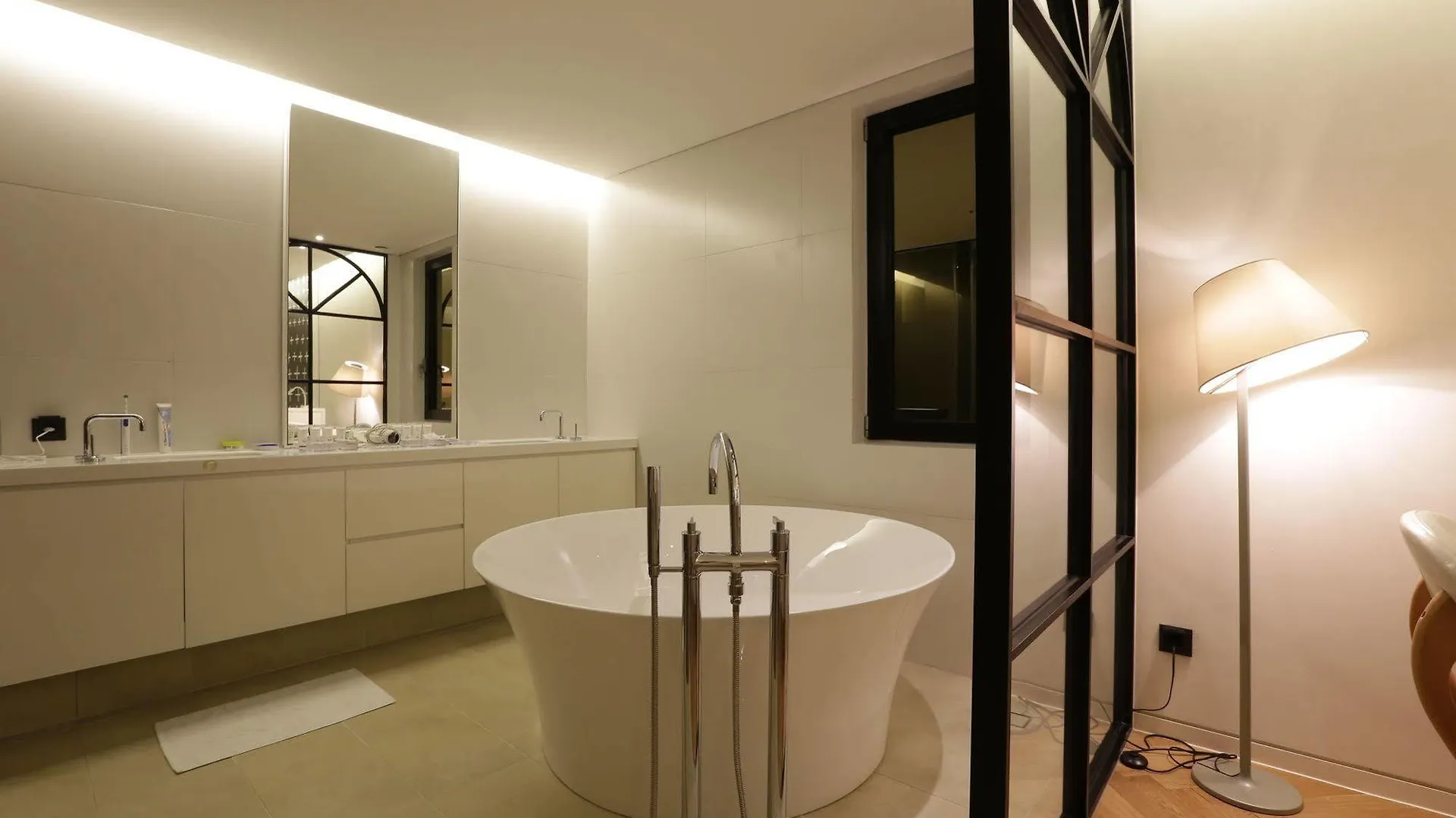 Hotel The Designers Incheon