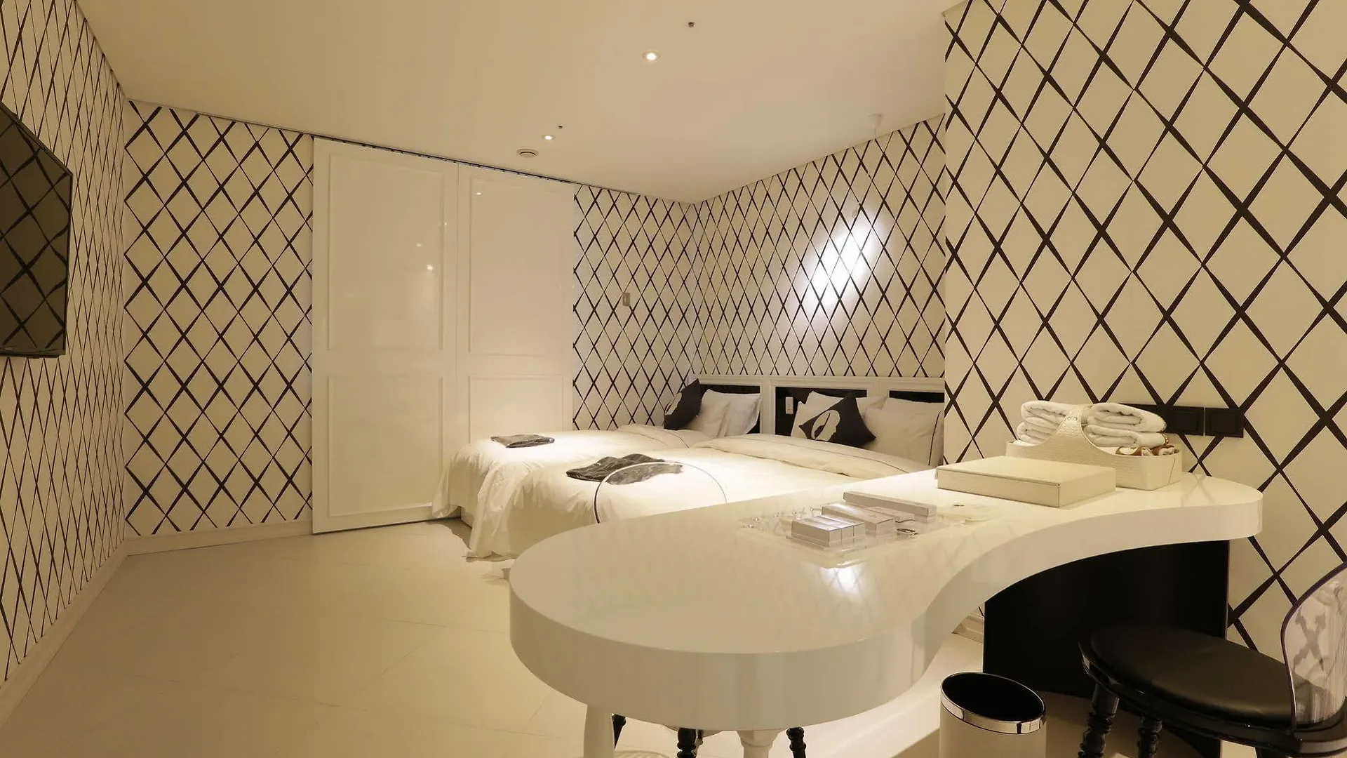 ***  Hotel The Designers Incheon South Korea