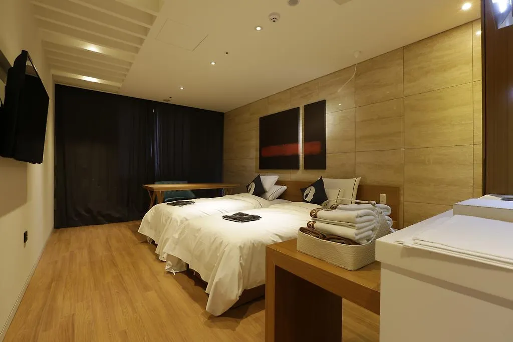 Hotel The Designers Ίντσεον