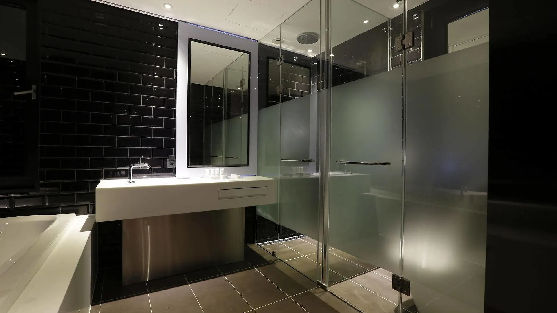 Hotel The Designers Ίντσεον